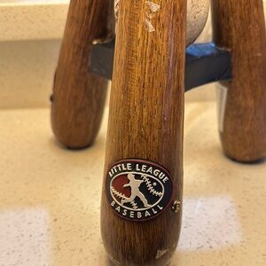 Baseball Bat Display Stand - Brown
